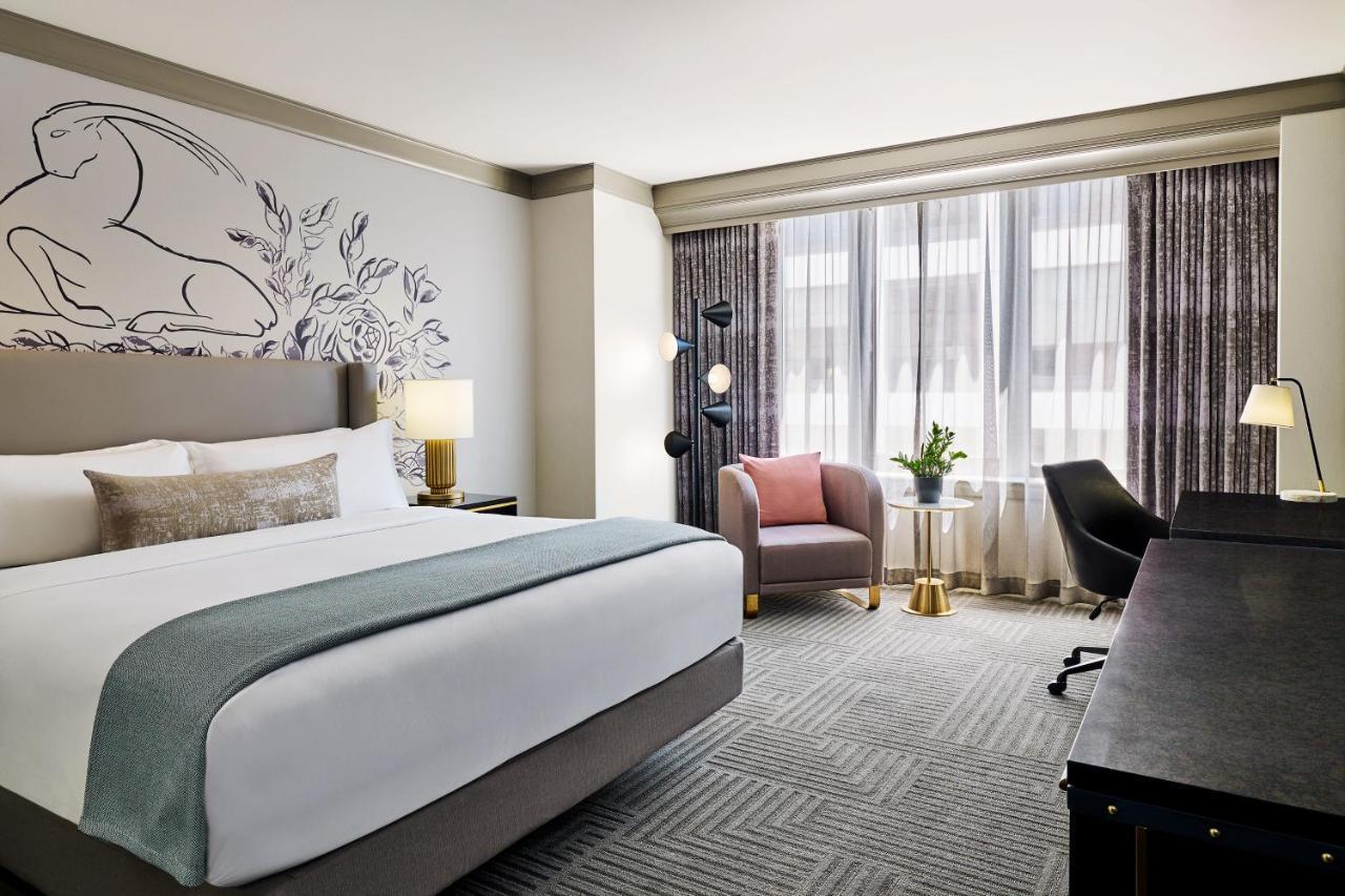Habitación Grand Deluxe con 1 cama extragrande y vistas a la Avenida Michigan